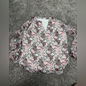 Women’s casual floral top